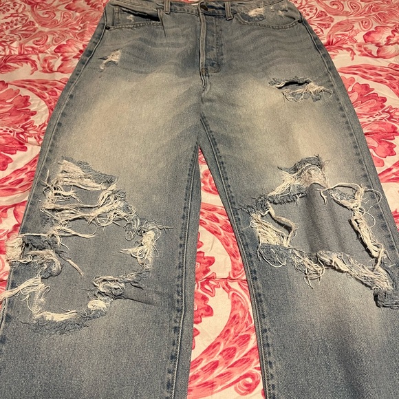 Cello Women’s Light Wash Blue Denim Jeans - Picture 14 of 15